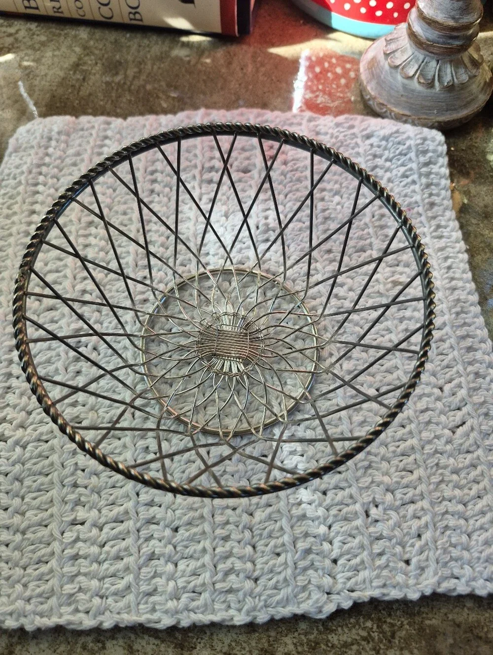 🌿5/$25 Vintage Small Metal Silver-Plated Woven Basket